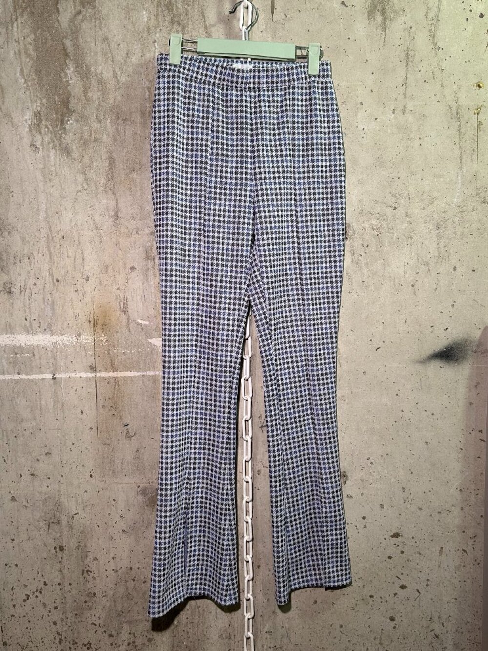 Urban Outfitters Houndstooth Bell-Bottom Flare Legging — Size M